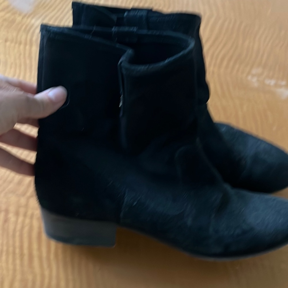 Chic Fiorentini Baker Suede Ankle Boots